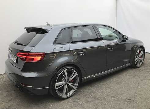 Grå metallic Audi RS3 Sportback Quattro stulen/ rån Norsborg söder om Stockholm